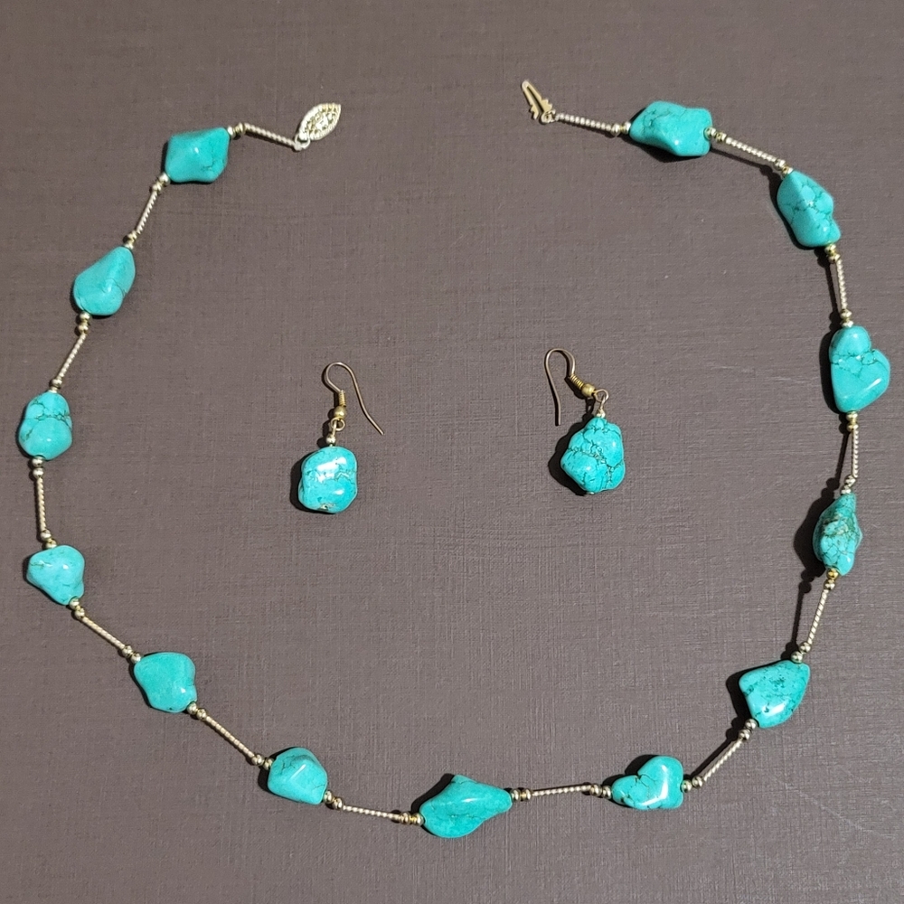 Turquoise gemstone set